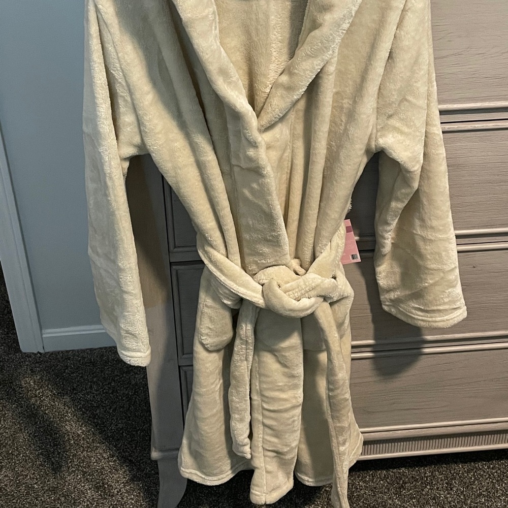 NWT Plush Robe (SOLD OUT ONLINE!)